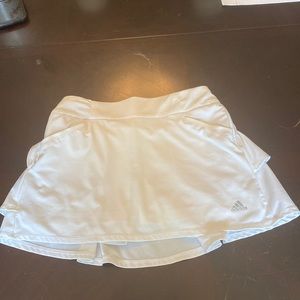Adidas white skort in perfect condition